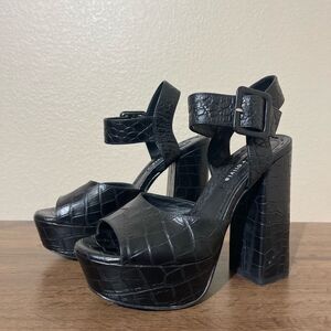 Alice + Olivia Black Croc-Embossed Platform Heels